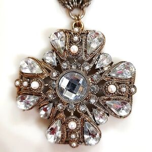 Chic Gold and Silver Toned Chain Necklace with Crystal Flower